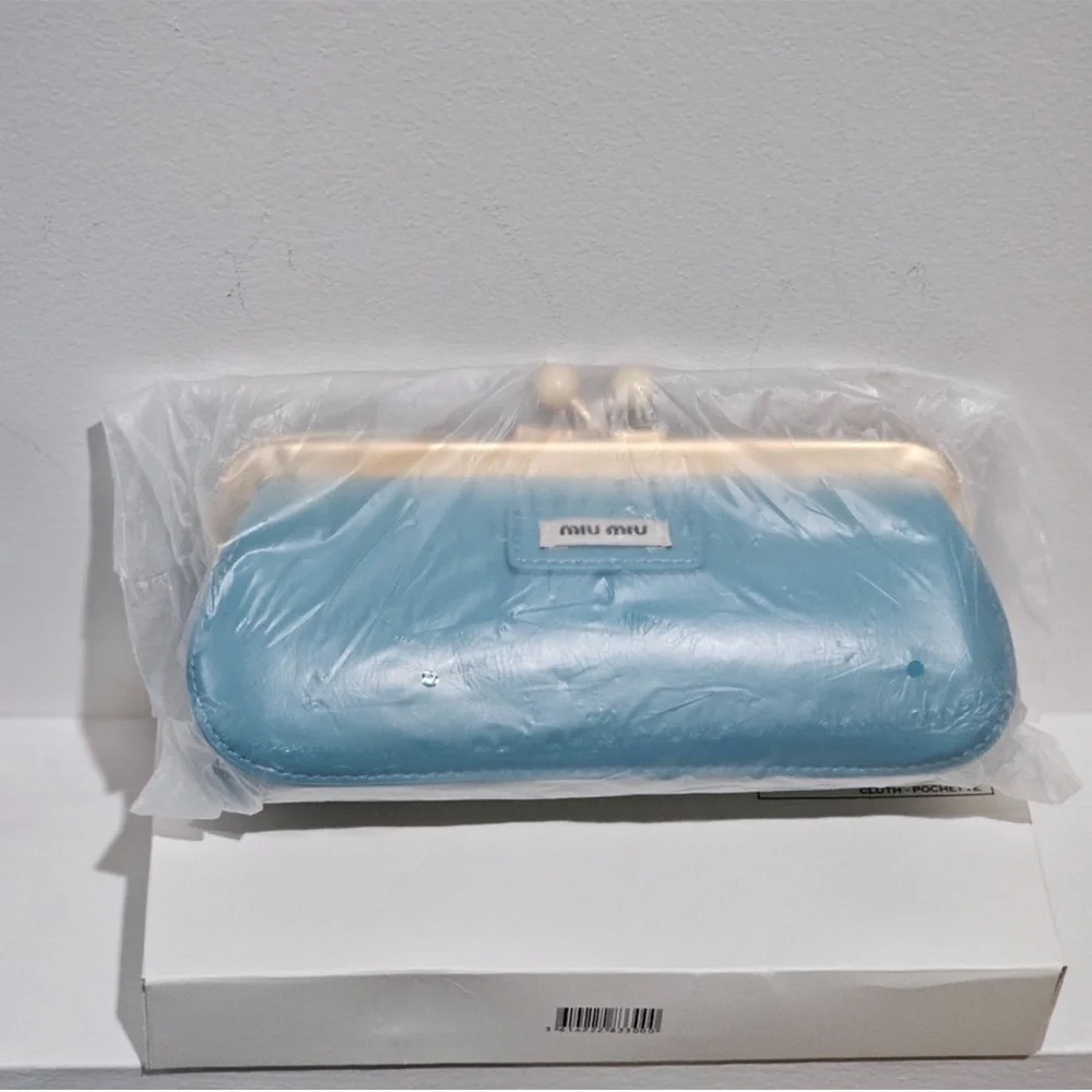 Miu Miu Teal Blue Patent Leather Kiss-lock Clutch GWP VIP ITEM NWB - Picture 6 of 7